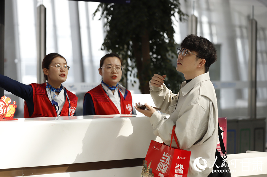 �ոۡ��ǡ��䣬��������ڷ���˿·